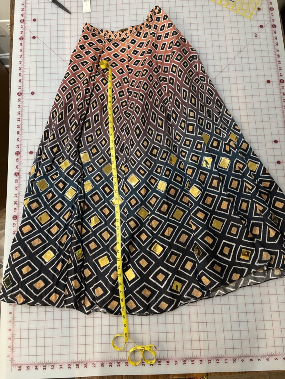 BOHO Full, silky maxi skirt with metallic accents - Picture 2 of 3